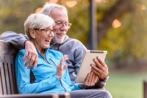 Horizons at Wurtsboro seniors video chatting